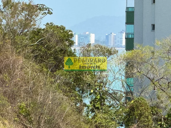 Imagem Apartamento de 2 quartos na Prainha, Caraguatatuba-SP 1 suíte, 2 salas, 2 banheiros, 1 vaga de garagem e vista para o mar