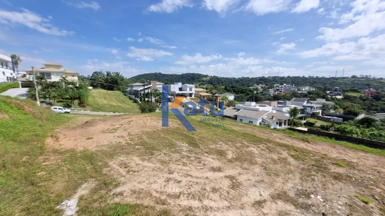 Imagem Excelente terreno à venda no Condomínio Residencial dos Lagos. Com uma área total de 850 m² e to...