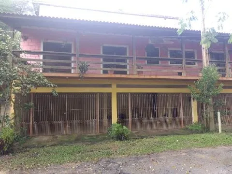 Imagem VENDA CHACARA CONDOMINIO SANTA ISABEL Excelente oportunidade!Com A/T 580m² e A/C 120m² distribuídos em 2 dormitórios sendo 1 suíte, sala.CONSULTE-NOS.