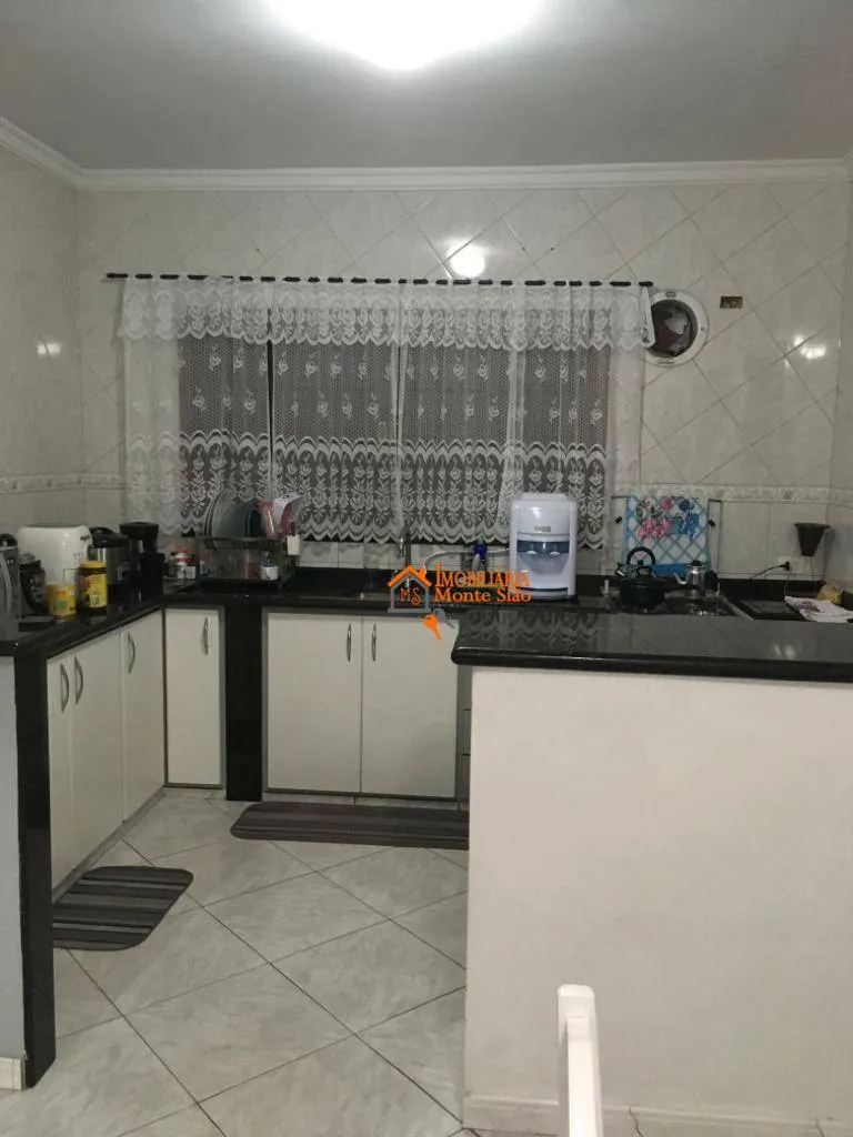 Imagem Sobrado com 5 dormitórios à venda, 126 m² por R$ 750.000,00 - Parque Flamengo - Guarulhos/SP