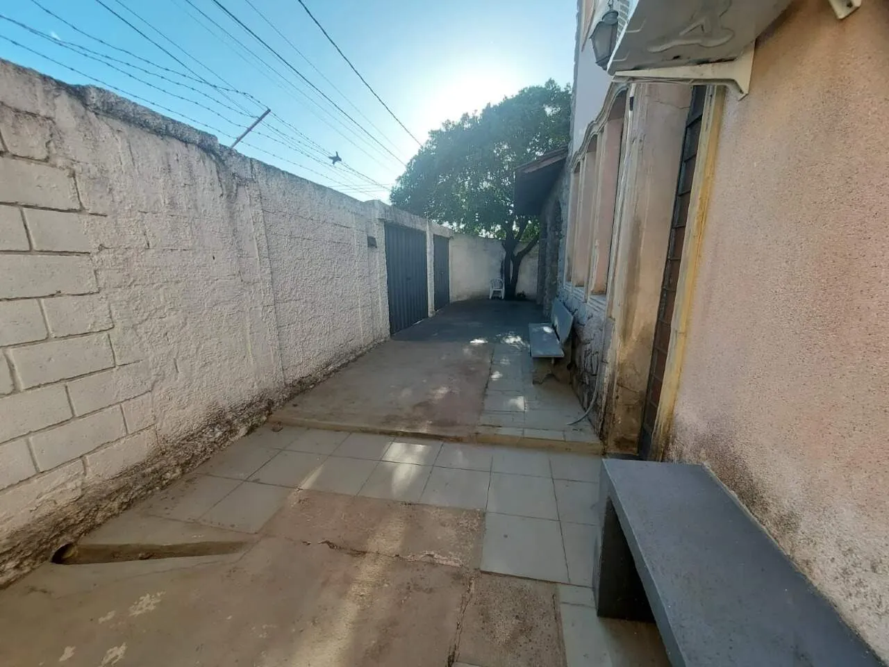 Imagem 4 VAGAS+ 5 QUARTOS +3 SUÍTES + 4 SALAS+ RESIDENCIAL OU COMERCIAL+VALOR DO M² MUITO ATRATIVO!!!!!!!!
