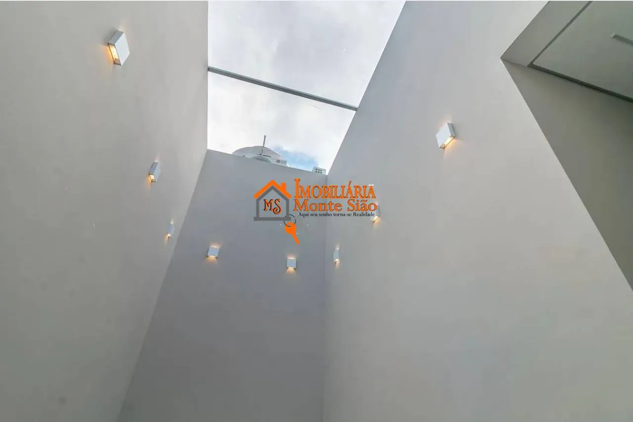 Imagem Sobrado com 3 dormitórios à venda, 270 m² por R$ 1.378.000,00 - Cidade Jardim Cumbica - Guarulhos/SP