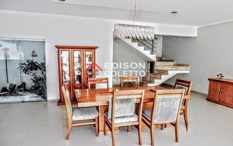 Imagem Casa à venda, com Piscina e 3 dormitórios - Parque Santa Cecília - Piracicaba/SP