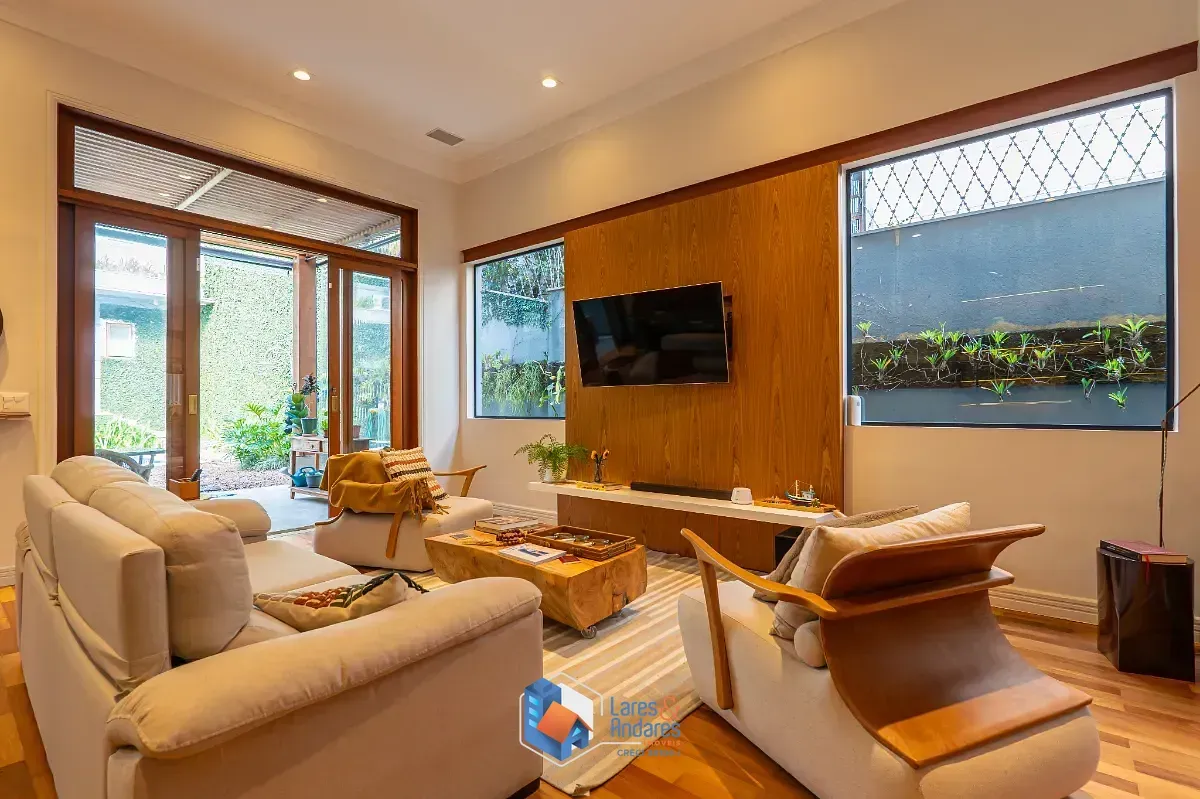 Imagem Casa para venda em Jardim Viana com 4 quartos, sendo 4 suítes, 375m²