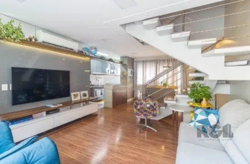 Imagem Casa impecável e mobiliada, com 3 niveis, possui 3 dormitórios sendo 1 suíte, 4 banheiros