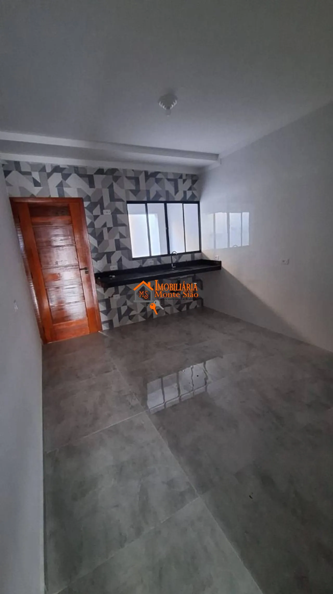 Imagem Sobrado com 2 dormitórios à venda, 92 m² por R$ 450.000,00 - Jardim Rio Negro - Itaquaquecetuba/SP
