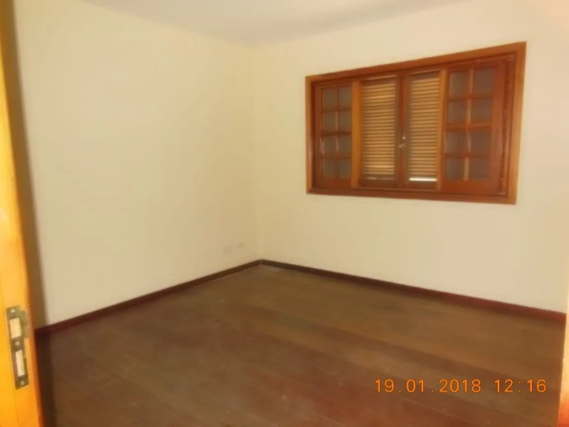 Imagem Casa à venda 3 Quartos, 1 Suite, 6 Vagas, 570M², Jardim das Nações, Taubaté - SP