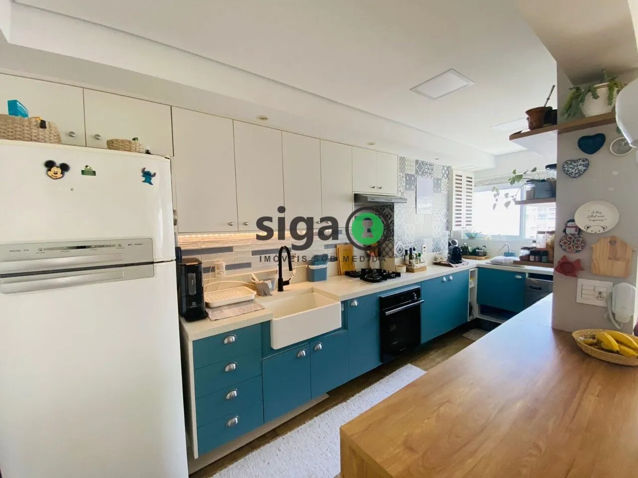 Imagem Apartamento moderno com 3 quartos, varanda integrada e acabamento de alto padrão