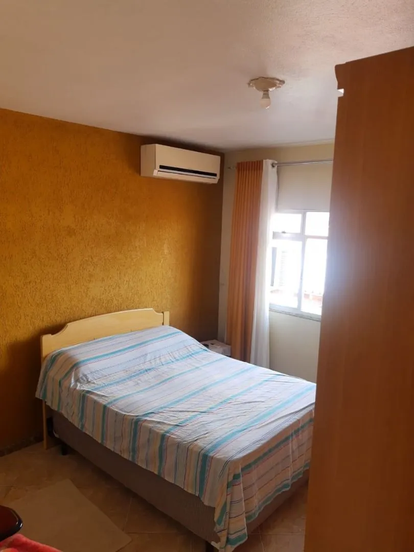 Imagem Grande Oportunidade - Casa Ampla e Recém Reformada em Localização Privilegiada