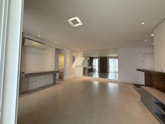 Imagem Apartamento de 2 quartos com 1 suíte e 2 vagas de garagem no Cambuí, Campinas-SP - 89m².