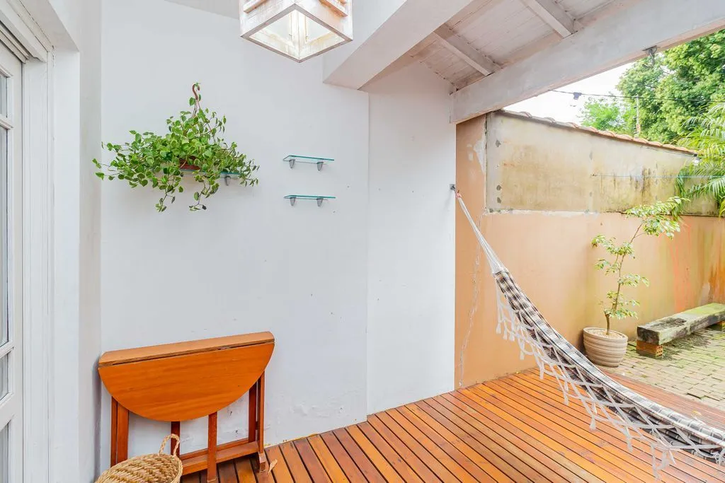 Imagem Casa de 3 dormitórios à venda no Bairro Serraria - Porto Alegre