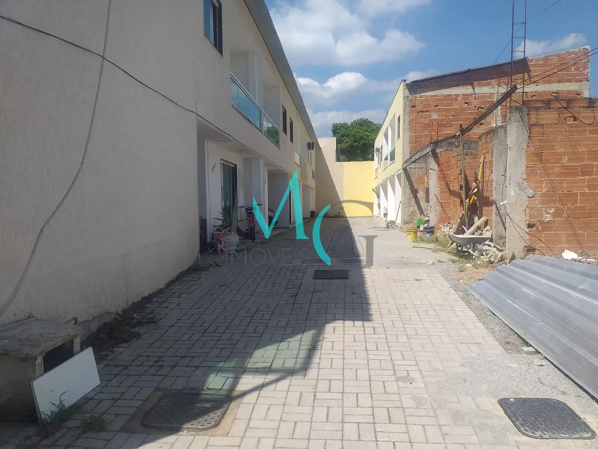 Imagem Casa à Venda em Inhoaíba- 81m²- 2 quartos, 3 banheiros - Excelente localização!
