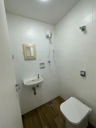 Imagem Nascente!!! Piso tido em Porcelanato!!! Ar condicionado!!! SQS 402!!!