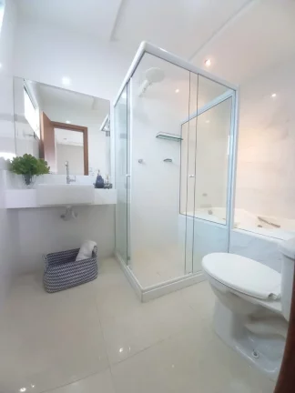 Imagem Casa duplex de alto padrão composta de 3 suítes 3 vagas de garagem na Praia do Morro