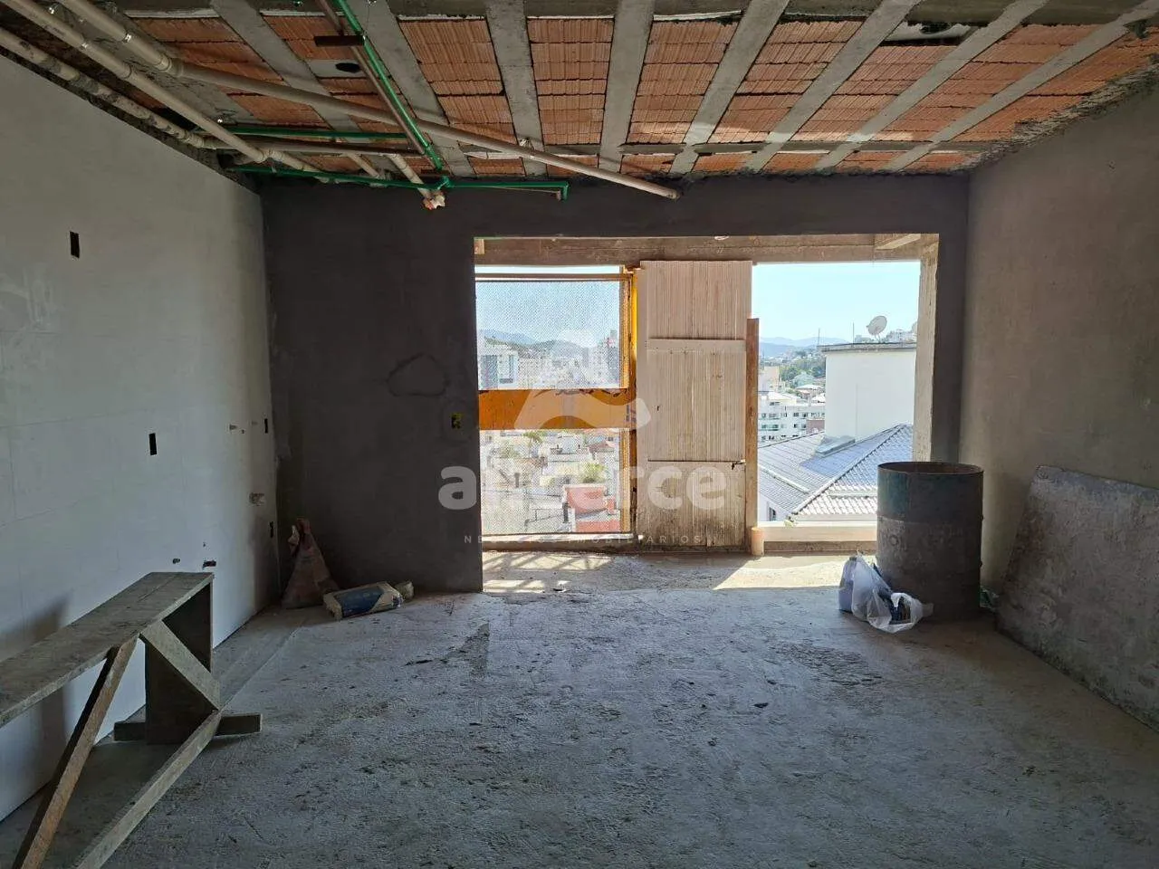 Imagem Apartamento com 90 m² com 03 dormitórios, sendo 01 suíte à venda no Pagani- Palhoça.