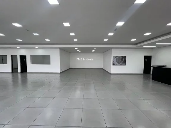 Imagem Galpão Comercial Para Locação na Vila Leopoldina, São Paulo-SP: 660m², 14 Vagas de Garagem!