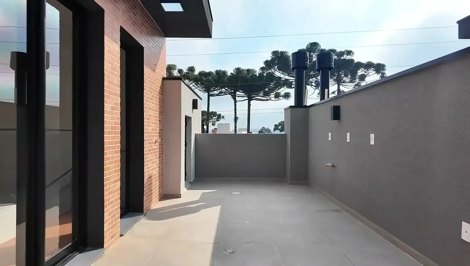 Imagem Casa de Condomínio com 3 Quartos à Venda, 134 m² em Santa Cândida - Curitiba