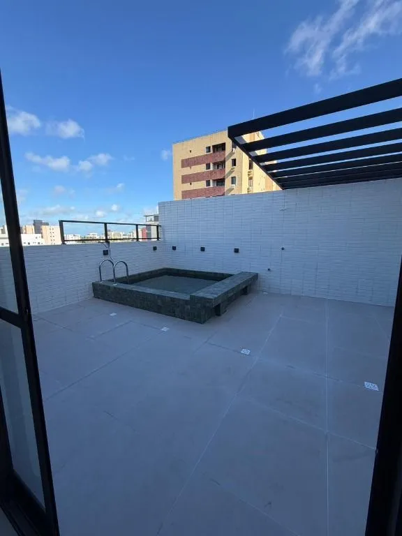 Imagem Cobertura duplex em Intermares, com piscina privativa, área gourmet, 2 quartos e 2 vagas, a apenas 300m da praia.