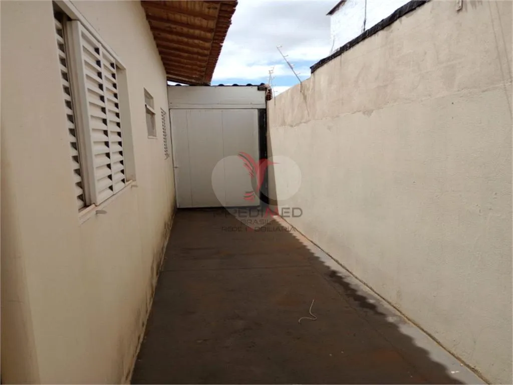 Imagem Casa de 2 quartos, 209m² no bairro Jardim Planalto, em Lençóis Paulista