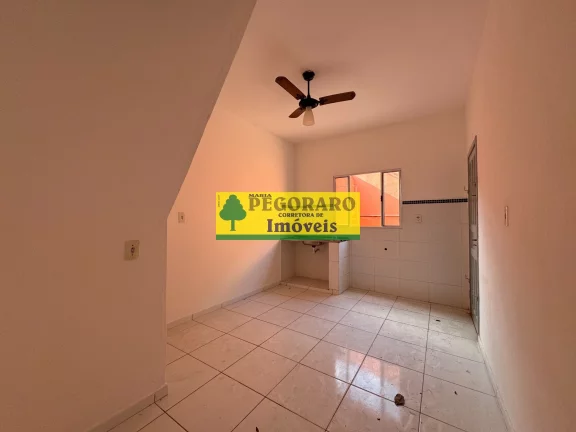 Imagem Sobrado à venda na Praia do Porto Novo em Caraguatatuba-SP: 2 quartos, 1 sala, 2 banheiros, 1 vaga de garagem, 95,00 m².