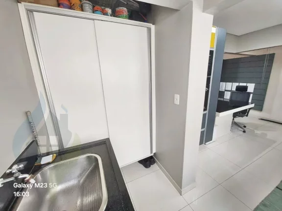 Imagem Apartamento Lindo, Reformado, 2 dorms, 1 banheiro, 1 vaga coberta