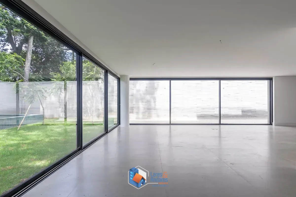Imagem Casa em condomínio para venda em Brooklin com 3 quartos, sendo 3 suítes, 739.56m²