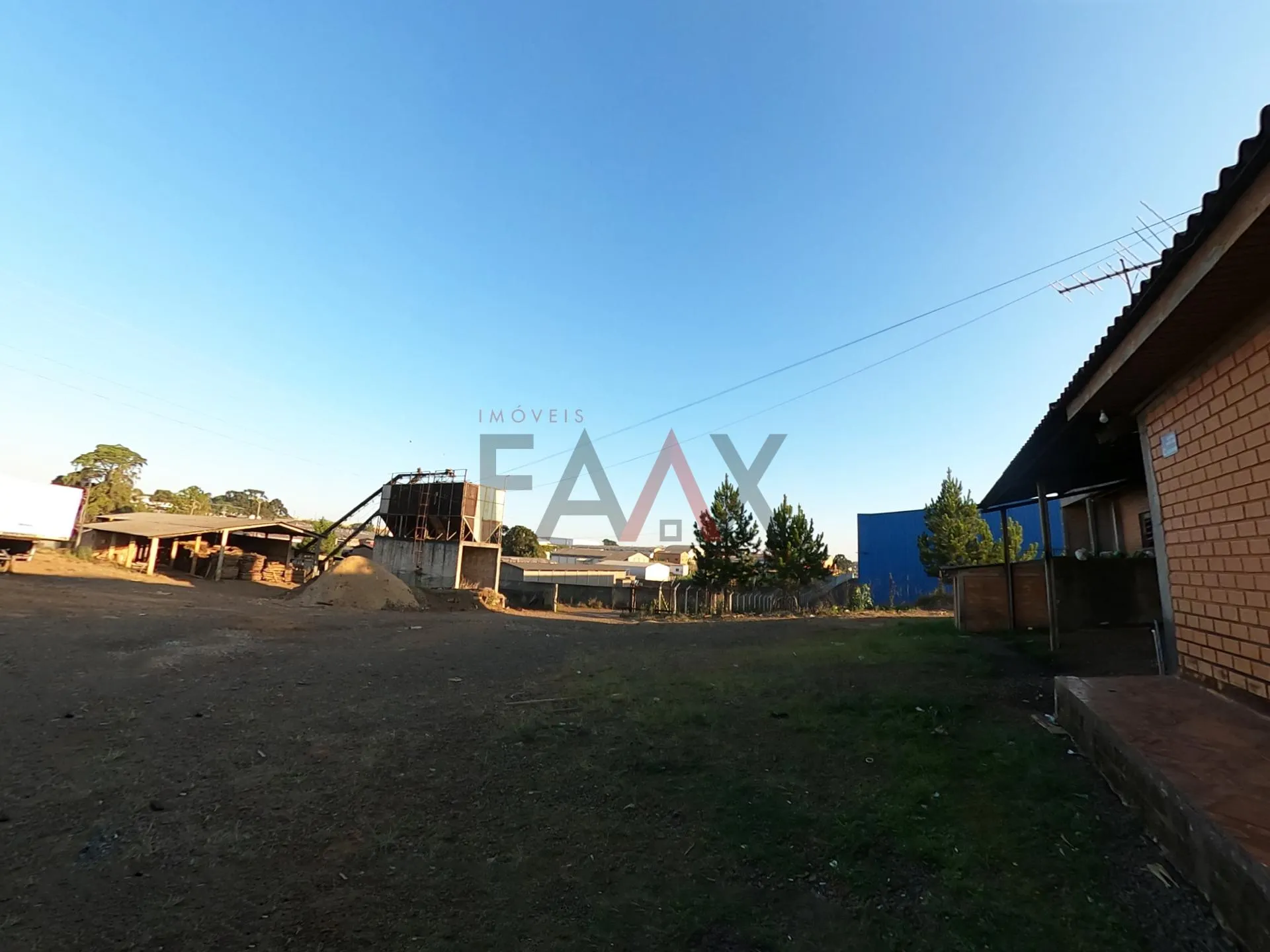 Imagem Ótimo Barracão para locação localizado no bairro industrial