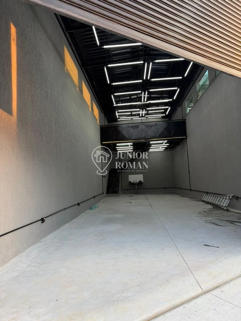 Foto do imóvel SALÃO COMERCIAL NOVO COM 125M², MEZANINO E PÉ-DIREITO DE 6 METROS - VILA TAQUARI - ITAQUERA