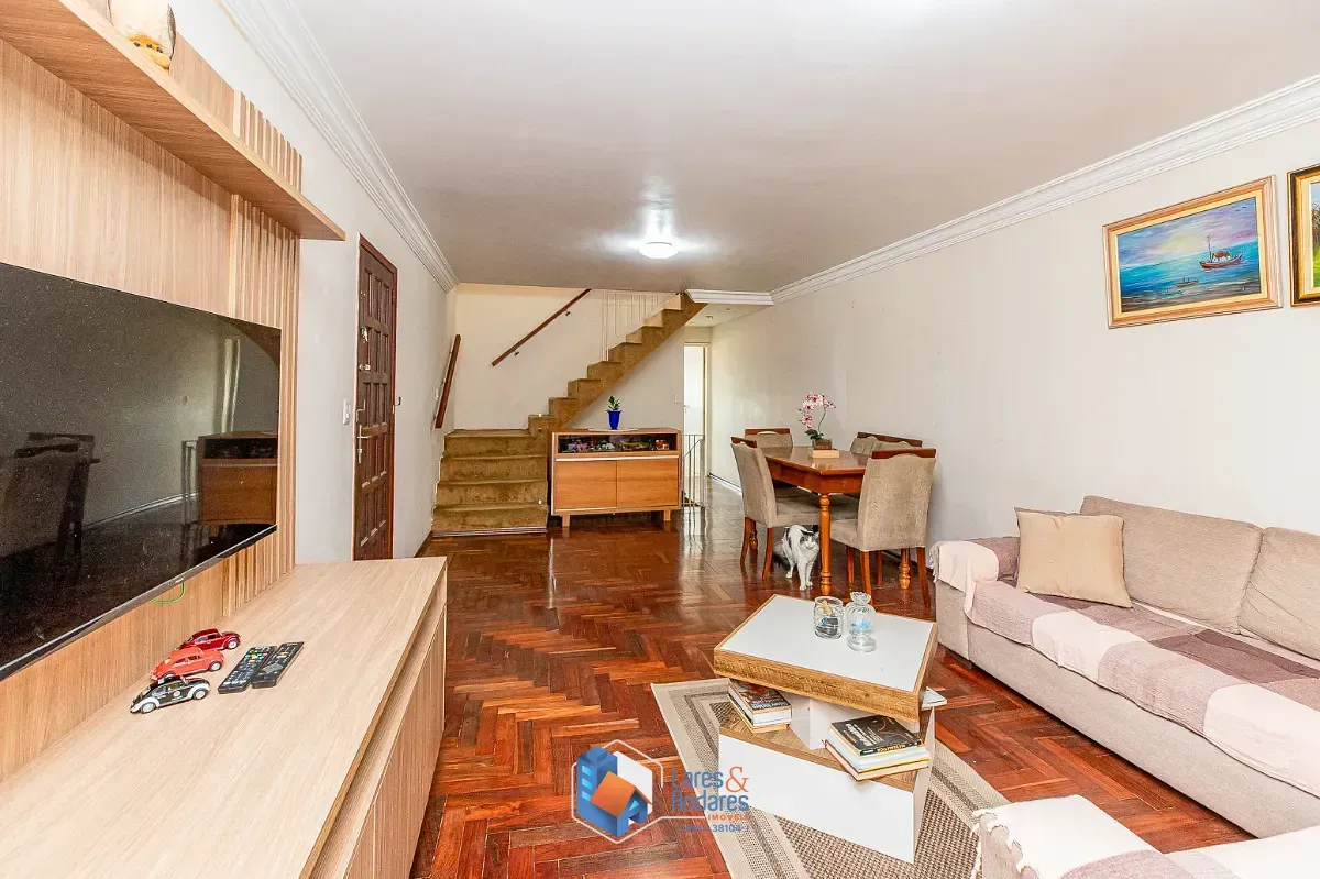 Imagem Sobrado para venda em Jardim Umuarama com 3 quartos, sendo 1 suíte, 396m²