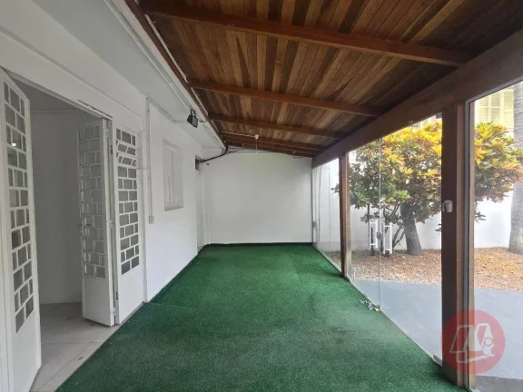 Imagem Casa para alugar, 376 m² por R$ 10.105,00/mês - Santa Cecília - Porto Alegre/RS