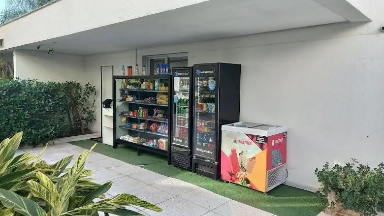 Imagem Cobertura Duplex para Venda em Niterói / RJ no bairro Itacotiara
