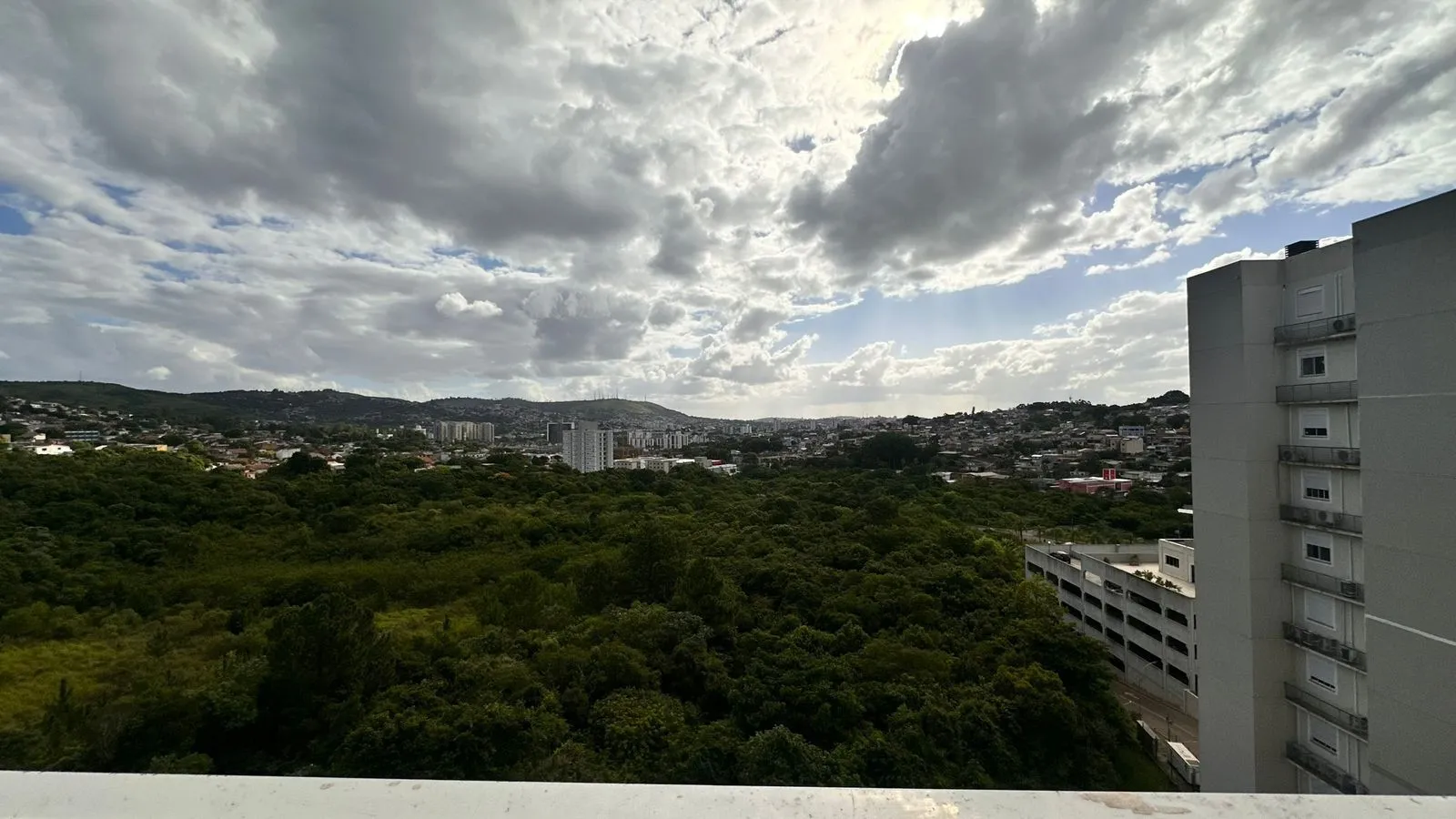 Imagem Apartamento Novo de dois dormitorios e duas vagas