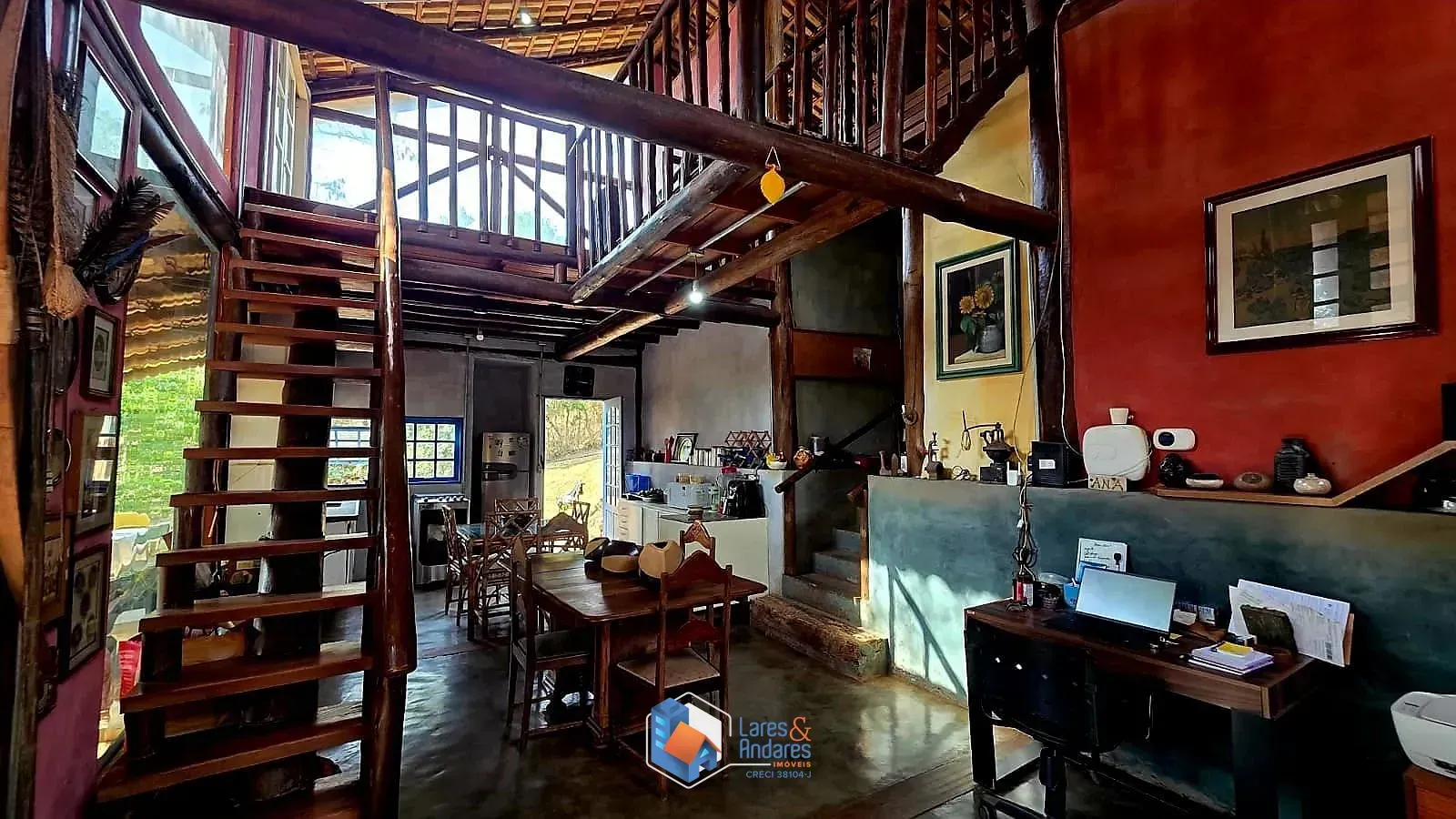 Imagem Casa Rústica - um verdadeiro refúgio de harmonia e luz, onde cada detalhe convida a viver o essencial.