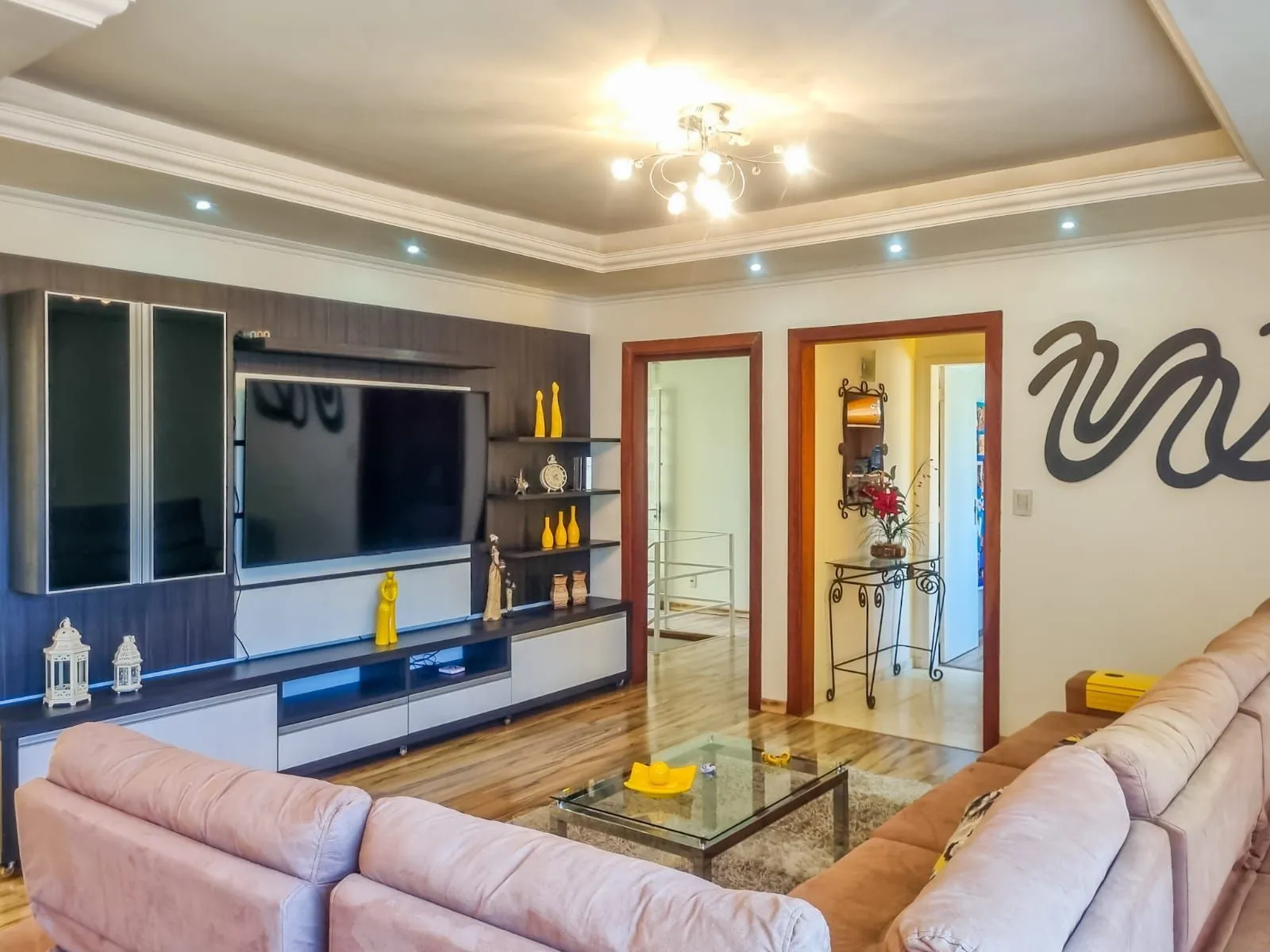 Imagem Casa Térrea 280 m² em Teresópolis - 4 Dorms, Escritório e Edícula