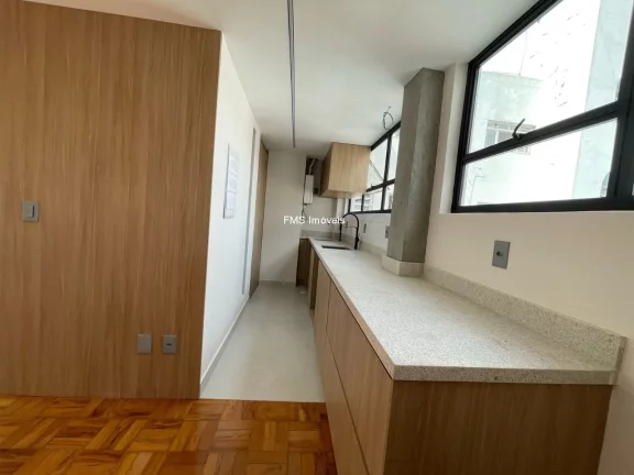 Imagem Excelente oportunidade: Apartamento de luxo com 3 suítes na Vila Nova Conceição, São Paulo-SP - 94m², 4 banheiros e vaga de garagem!