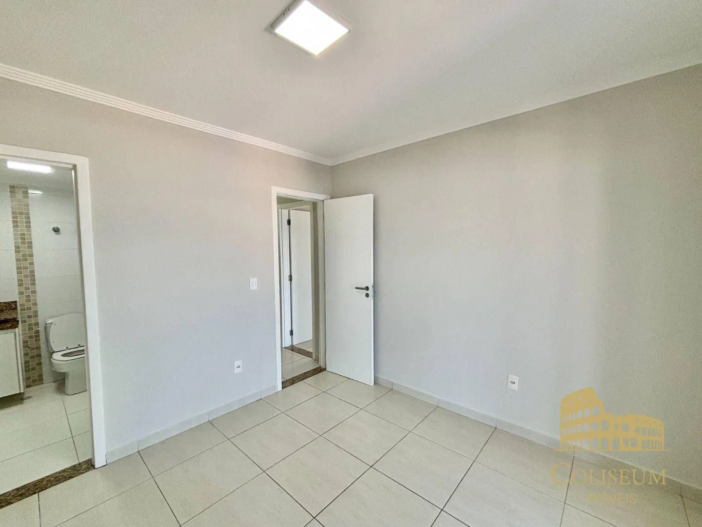 Imagem Apartamento com 3 dormitórios à venda, 134 m² por R$ 1.250.000,00 - Aviação - Praia Grande/SP