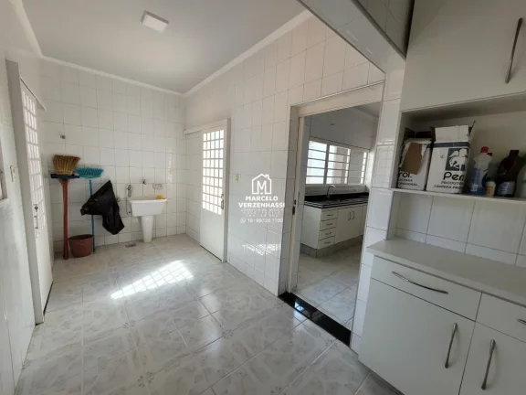 Imagem Comercial para Venda em Limeira / SP no bairro Jardim Montezuma