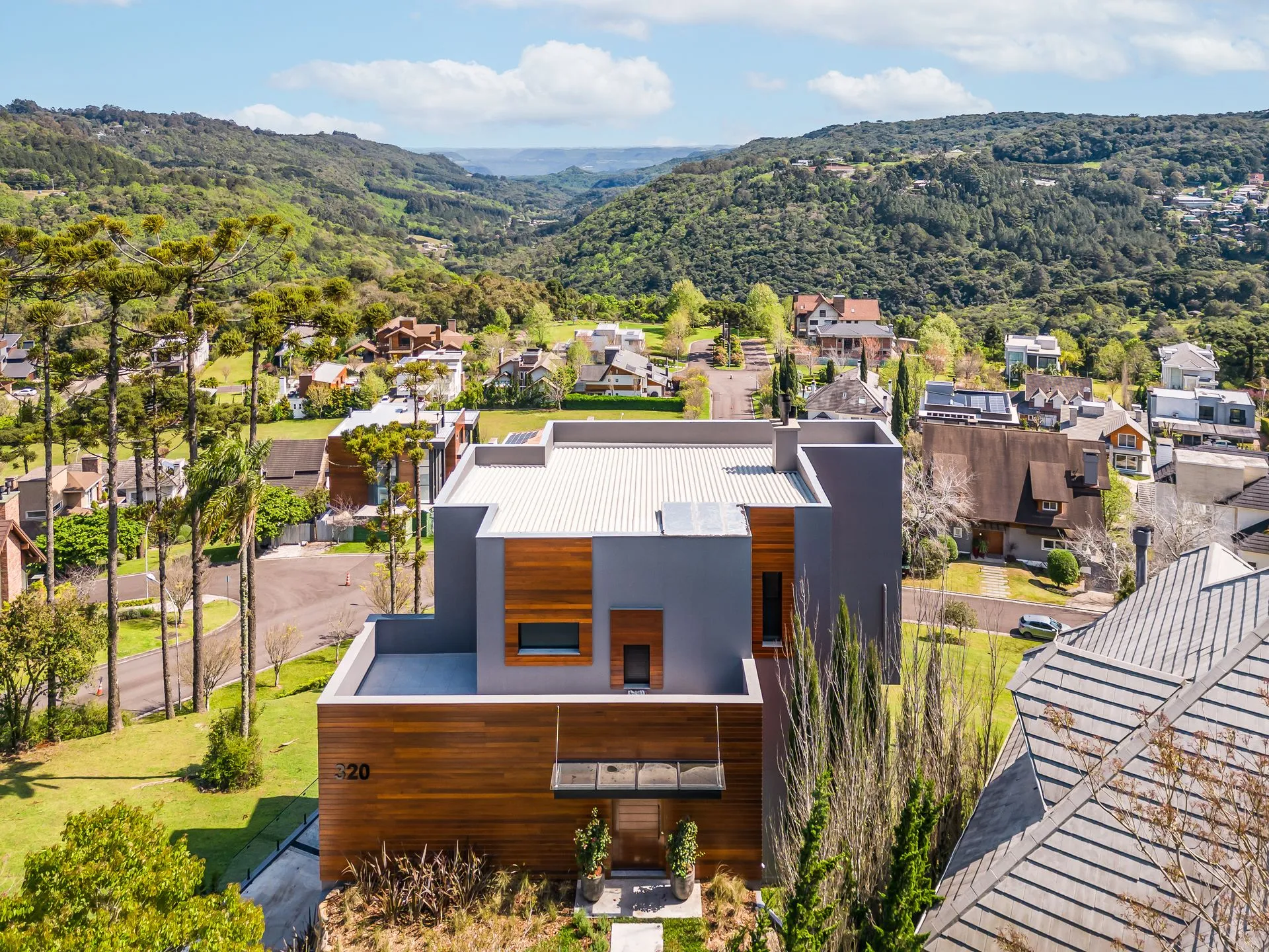 Imagem Casa à venda em Gramado, Bavaria, com 5 quartos, 580m2