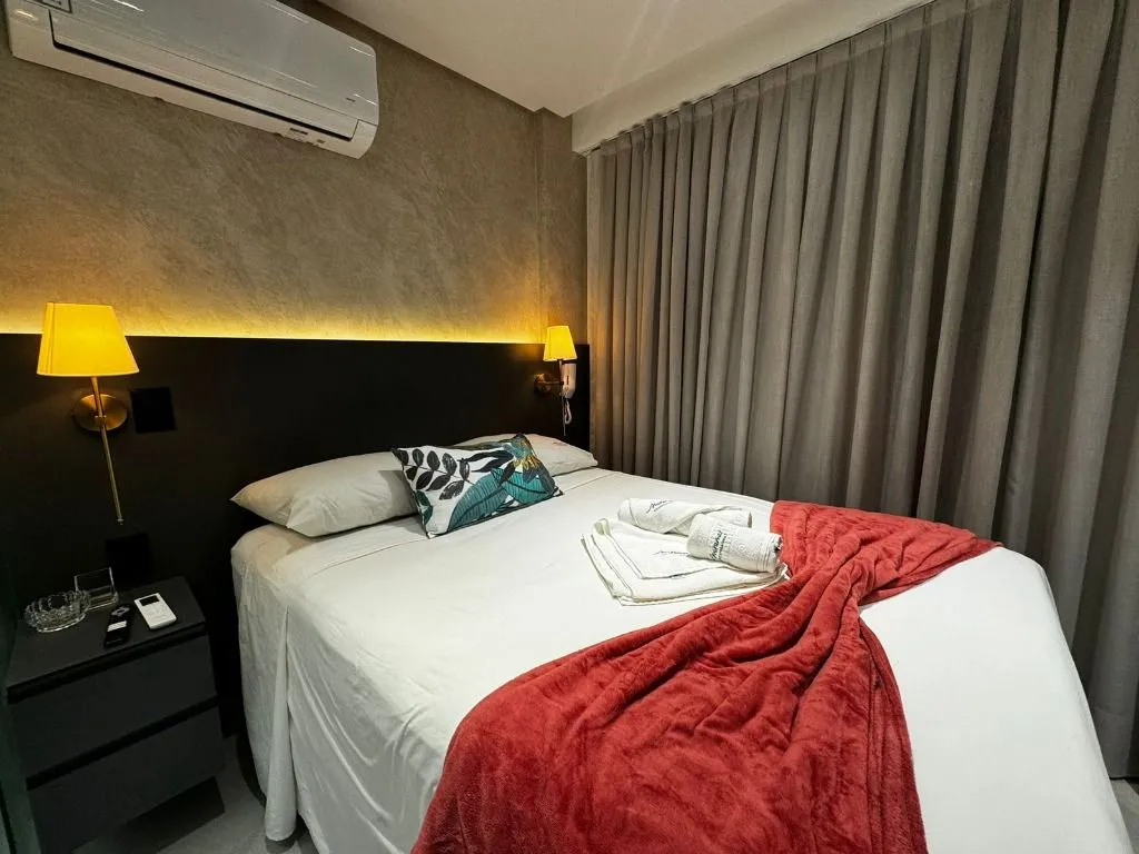 Imagem Loft moderno no Bessa, a 50m do mar, com suíte climatizada, coworking, piscina e segurança 24h.