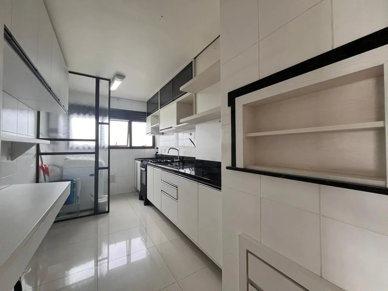 Imagem Excelente apartamento de 2 dormitórios com vaga dupla e depósito