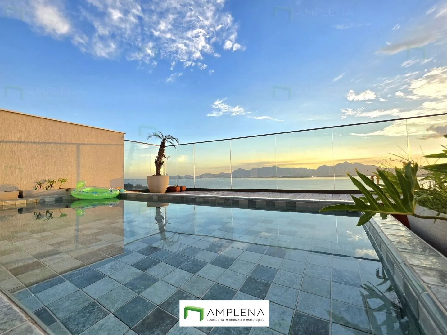 Imagem Espetacular Cobertura com Vista Panorâmica à venda no Jardim Guanabara - Rio de Janeiro/RJ