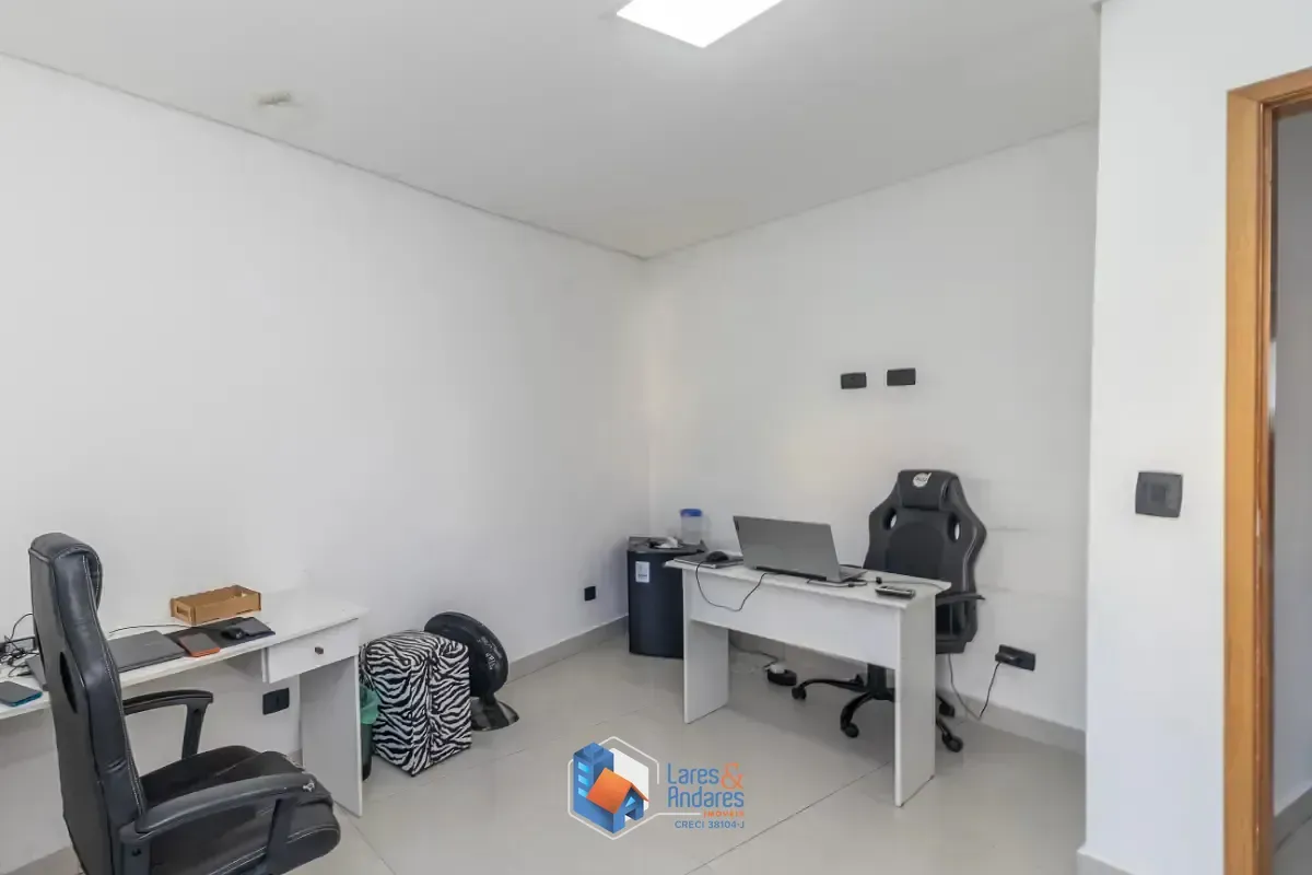 Imagem Sobrado para venda em Piqueri com 3 quartos, sendo 1 suíte, 307m²