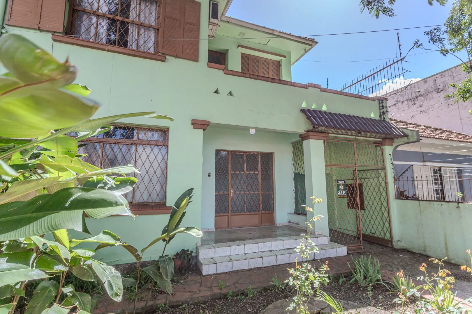 Imagem Casa sobrado no Partenon com 5 dormitórios e 4 vagas