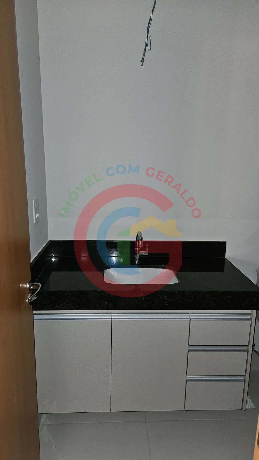 Imagem Studio Ritmo Bueno com sacada e armários
