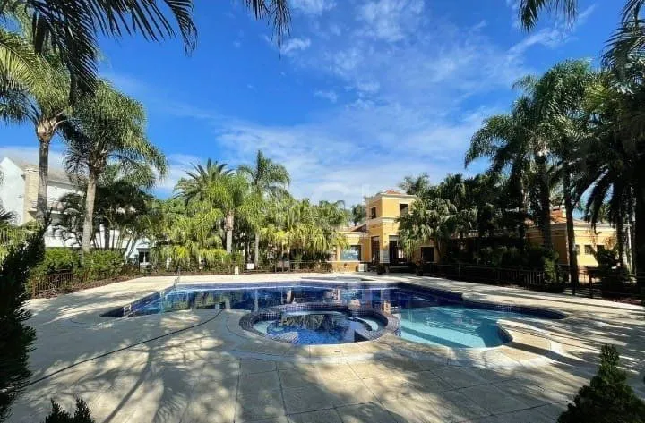 Imagem Casa Condominio para Venda - 144m², 3 dormitórios, sendo 3 suites, 4 vagas