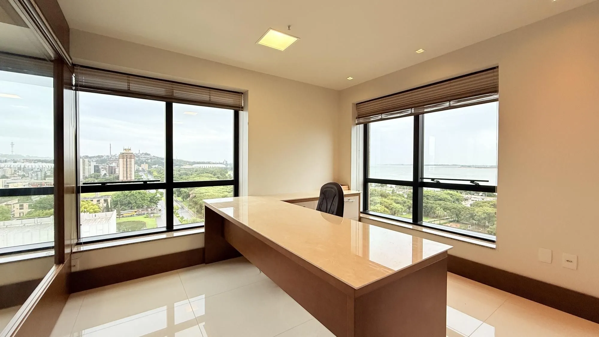 Imagem Sala Comercial em Praia de Belas