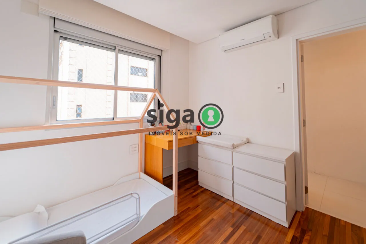 Imagem Apartamento Alto Padrão à Venda no Campo Belo - 220 m² - 3 Suítes - 4 Vagas - Varanda Gourmet