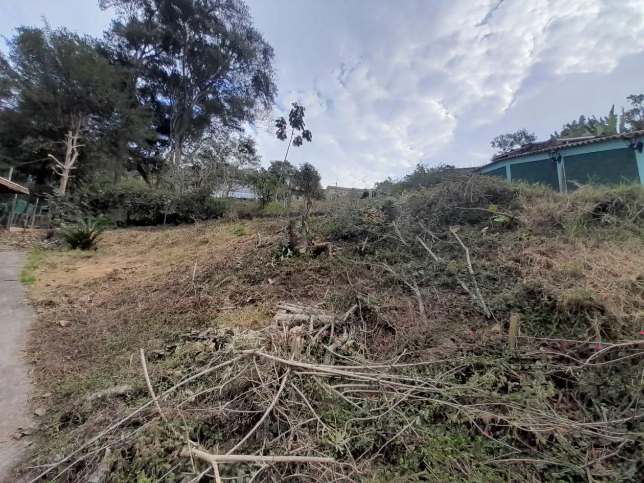 Imagem Terreno em Condomínio para Venda em Teresópolis / RJ no bairro Albuquerque