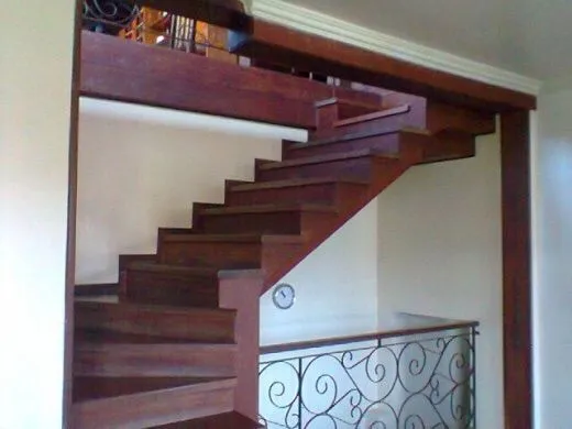 Imagem Mansão com 05 Quartos no Bairro Partenon