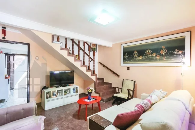 Imagem Sobrado de 2 dormitórios, 2 banheiros, 1 vaga, com 100m² em Rudge Ramos, São Bernardo do Campo